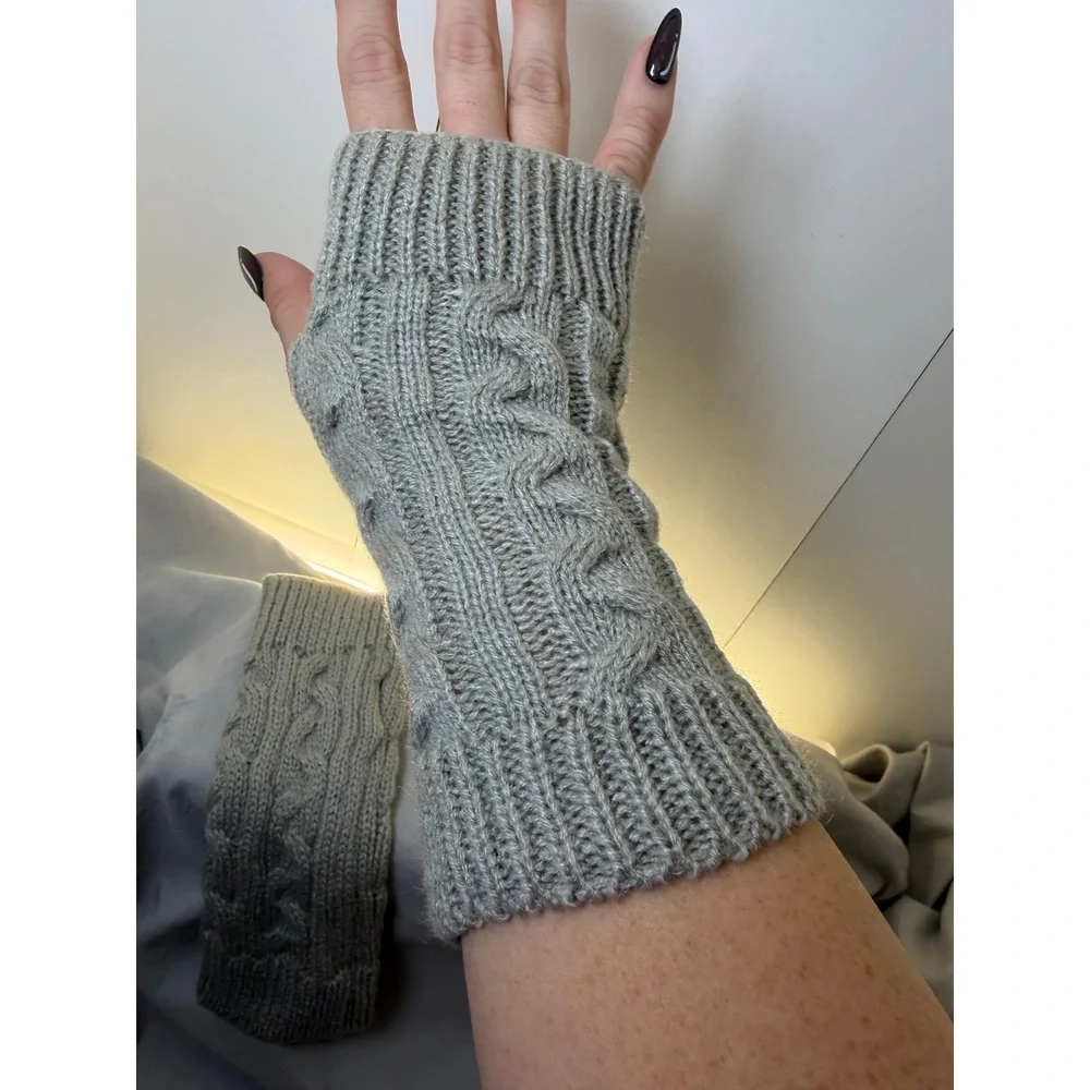 Grey‎ Cable Knit Fingerless Gloves Arm Warmers Ribbed Cuffs  One Size